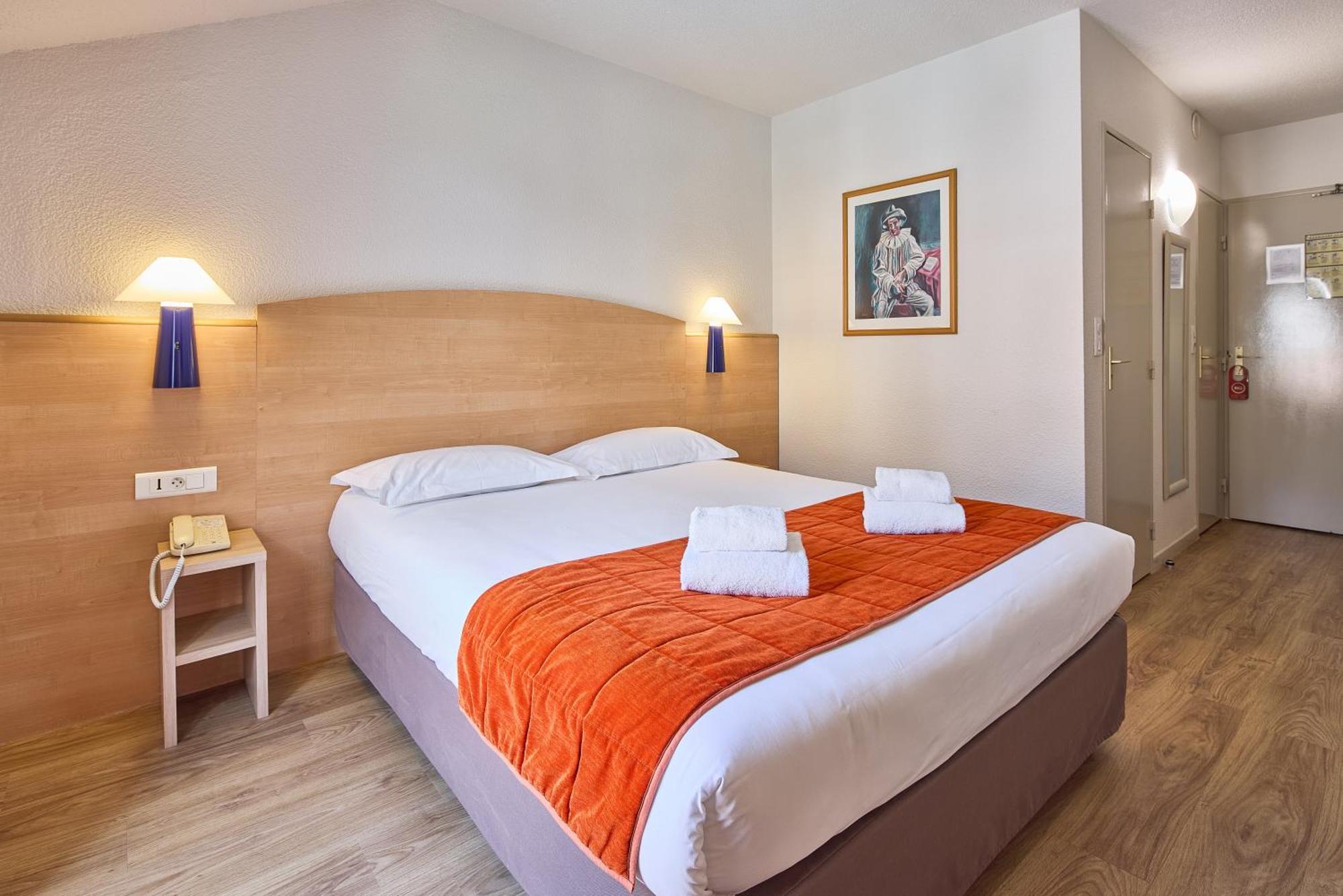 Hotel Saint Laurent Nogent-sur-Seine Eksteriør bilde