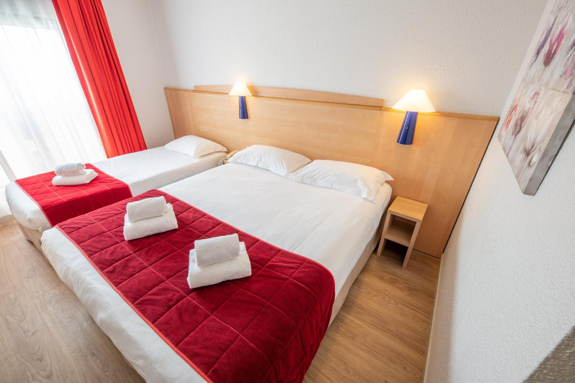 Hotel Saint Laurent Nogent-sur-Seine Rom bilde