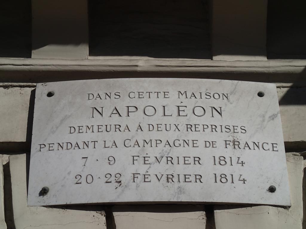 Hotel Saint Laurent Nogent-sur-Seine Eksteriør bilde